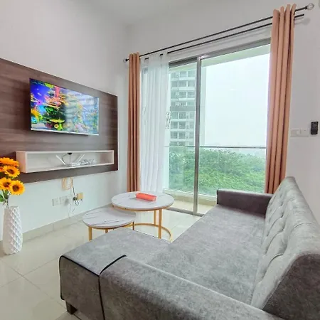 Comfy Pool View Ensuite, 8 Min To Mrt,5Pax, Wi-Fi - Cs9 Cyberjaya Bagian luar foto